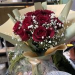 دسته گل رز قرمز
